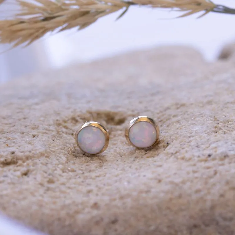 14K Yellow Gold Round White Opal 4mm Stud Earrings