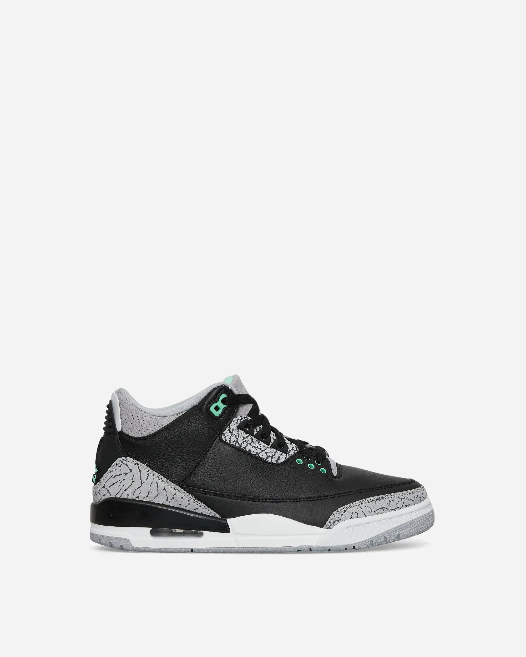 Air Jordan 3 Retro (GS) Sneakers Black / Green Glow