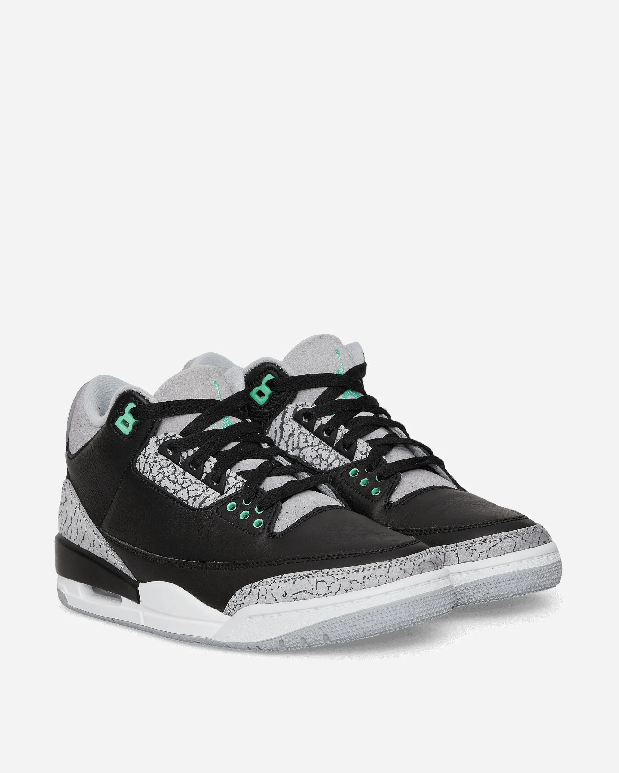 Air Jordan 3 Retro (GS) Sneakers Black / Green Glow