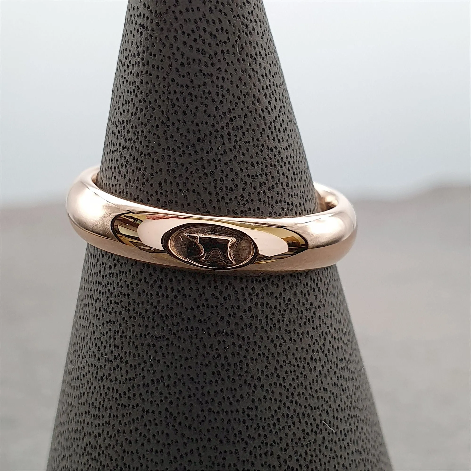 Anvil narrow rose gold wedding ring