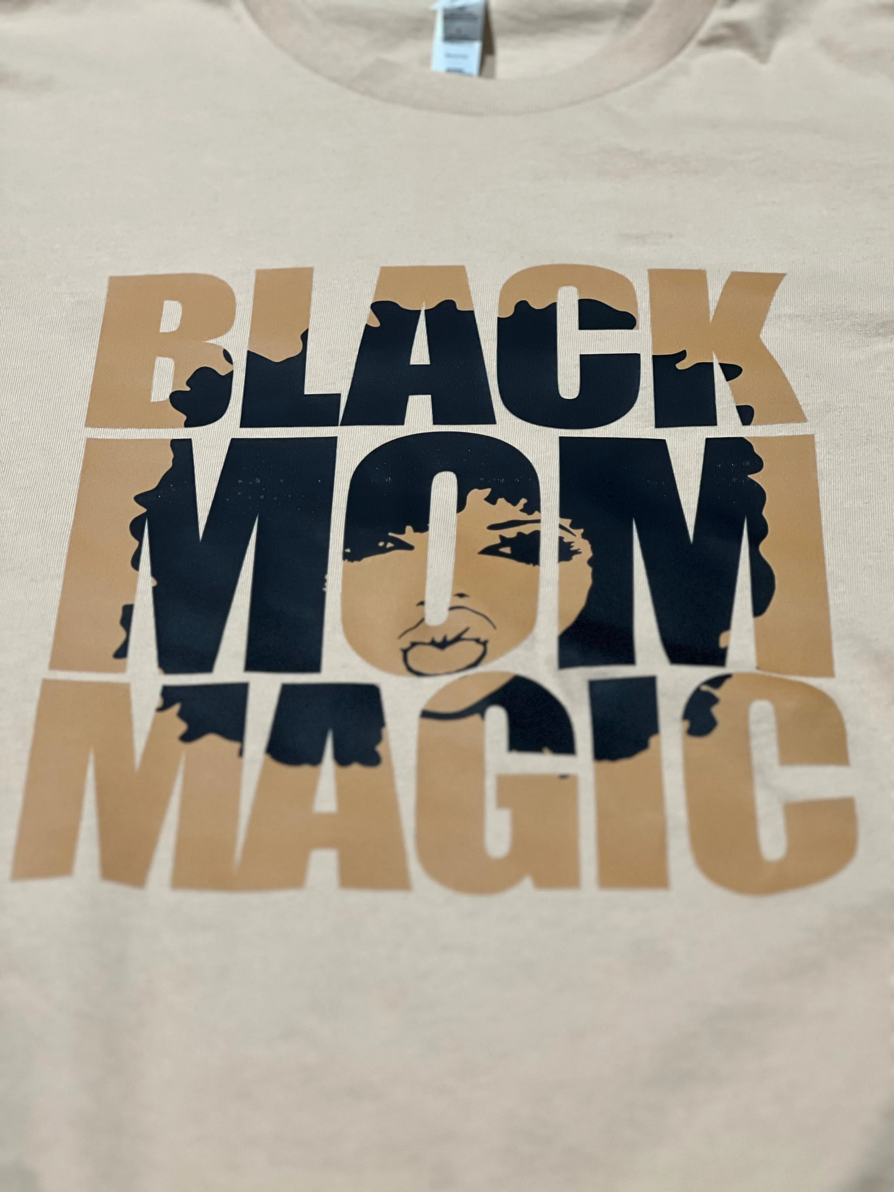 Black Mom Magic T-shirt