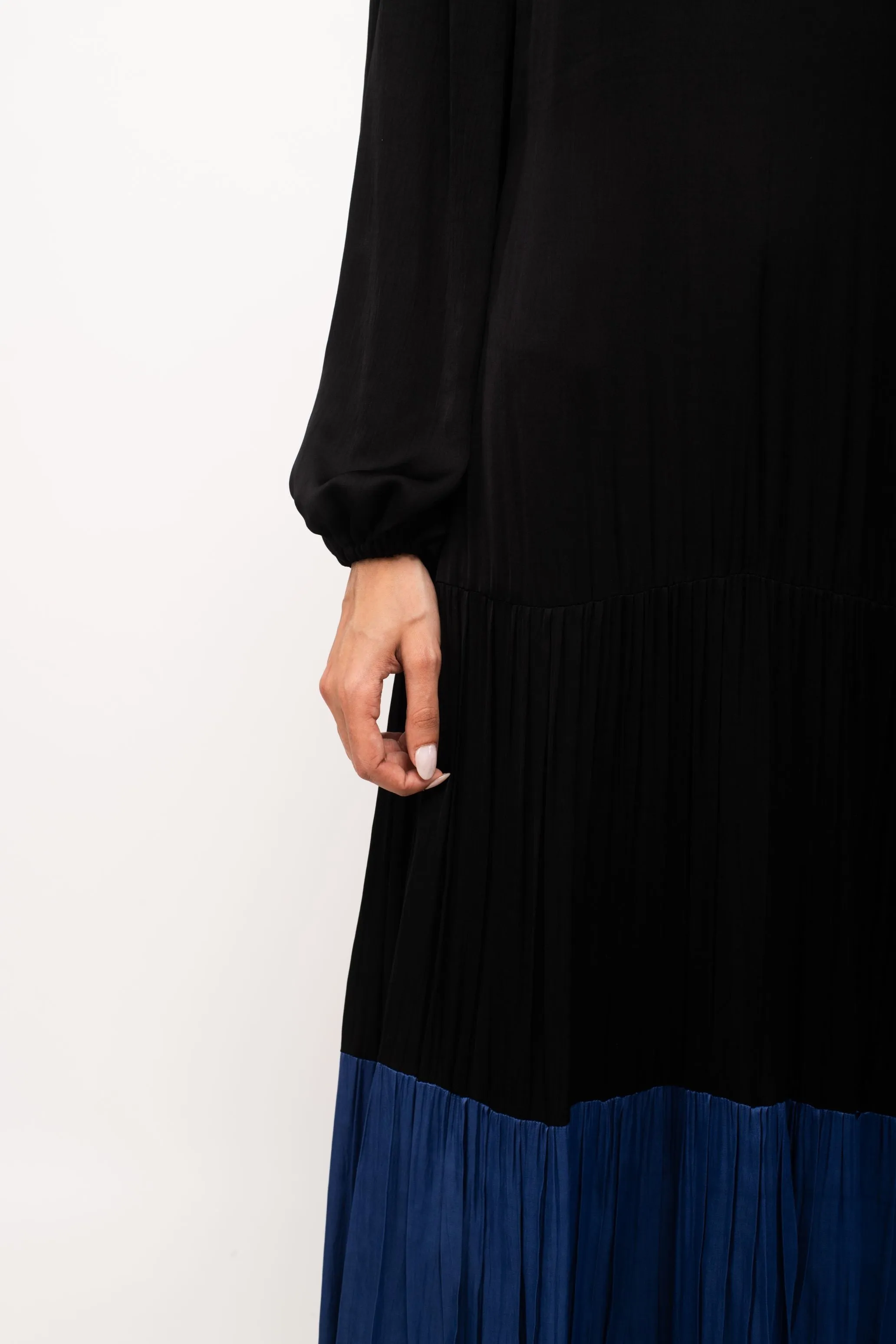 Maxi Dress with Full Sleeves