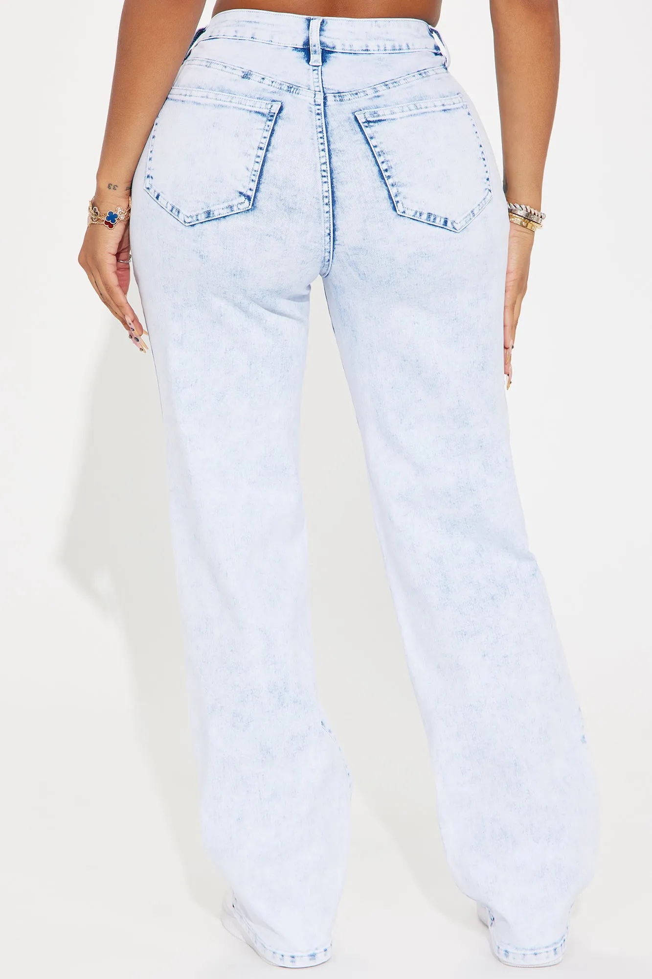 Put You In Your Place Stretch Straight Leg Jeans - Light Wash