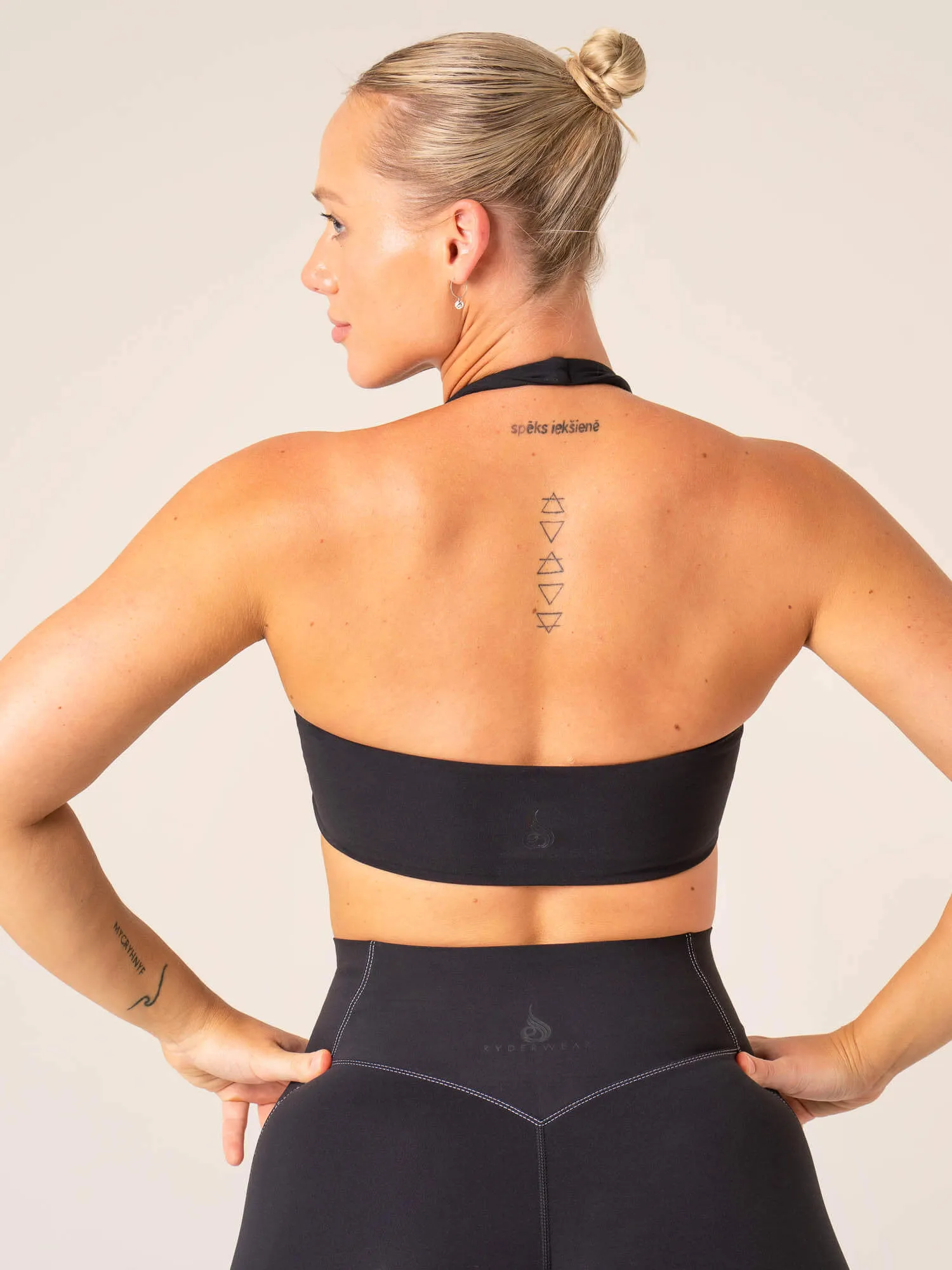 Stride Halter Sports Bra - Black