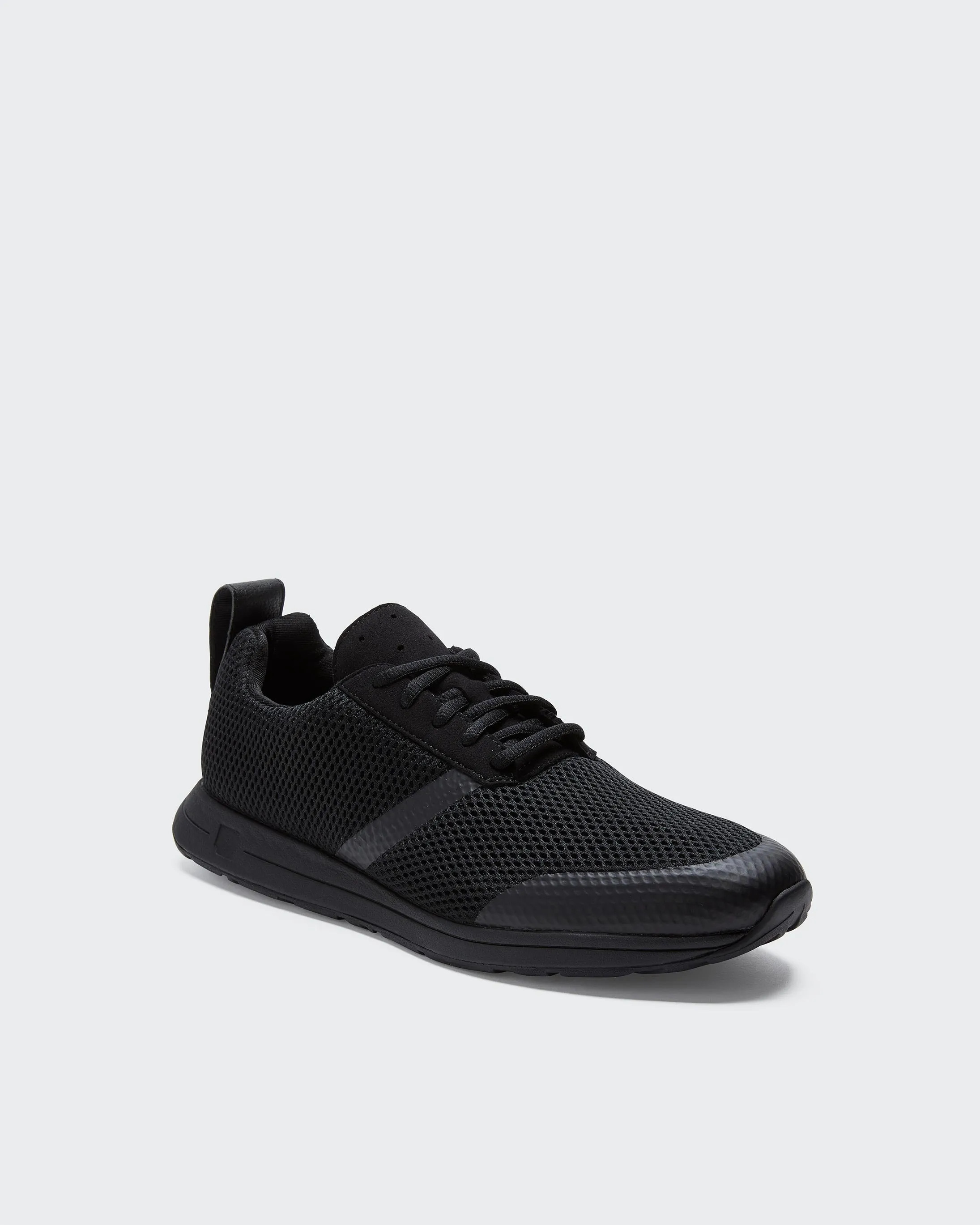 The Henry Runner / Mesh / Triple Black